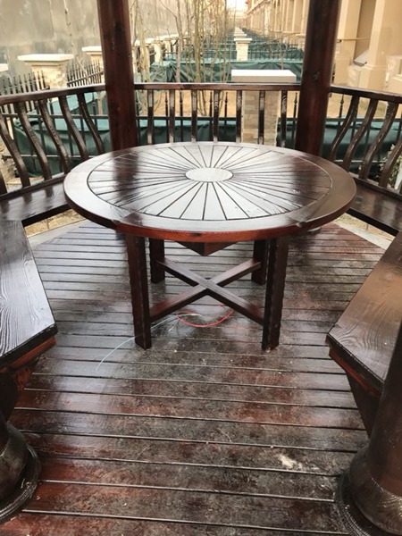 防腐木碳化木圆桌